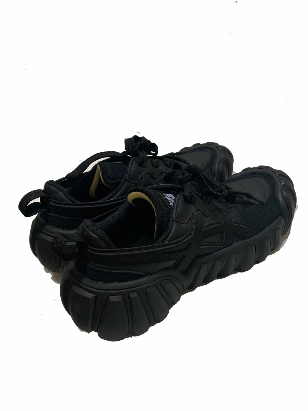Onitsuka Tiger Dentigre LS Men's Black Chunky Trail Sneakers - Picture 2 of 10
